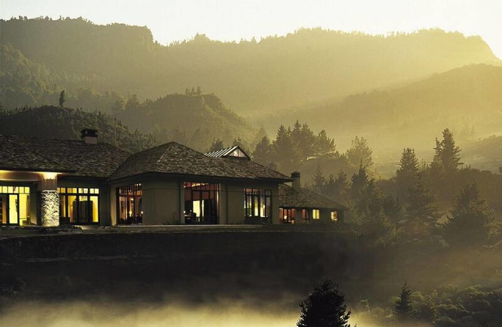 ทรีท็อป ลอดจ์ แอนด์ เอสเตท Hotel โรโตรัว ภายนอก รูปภาพ